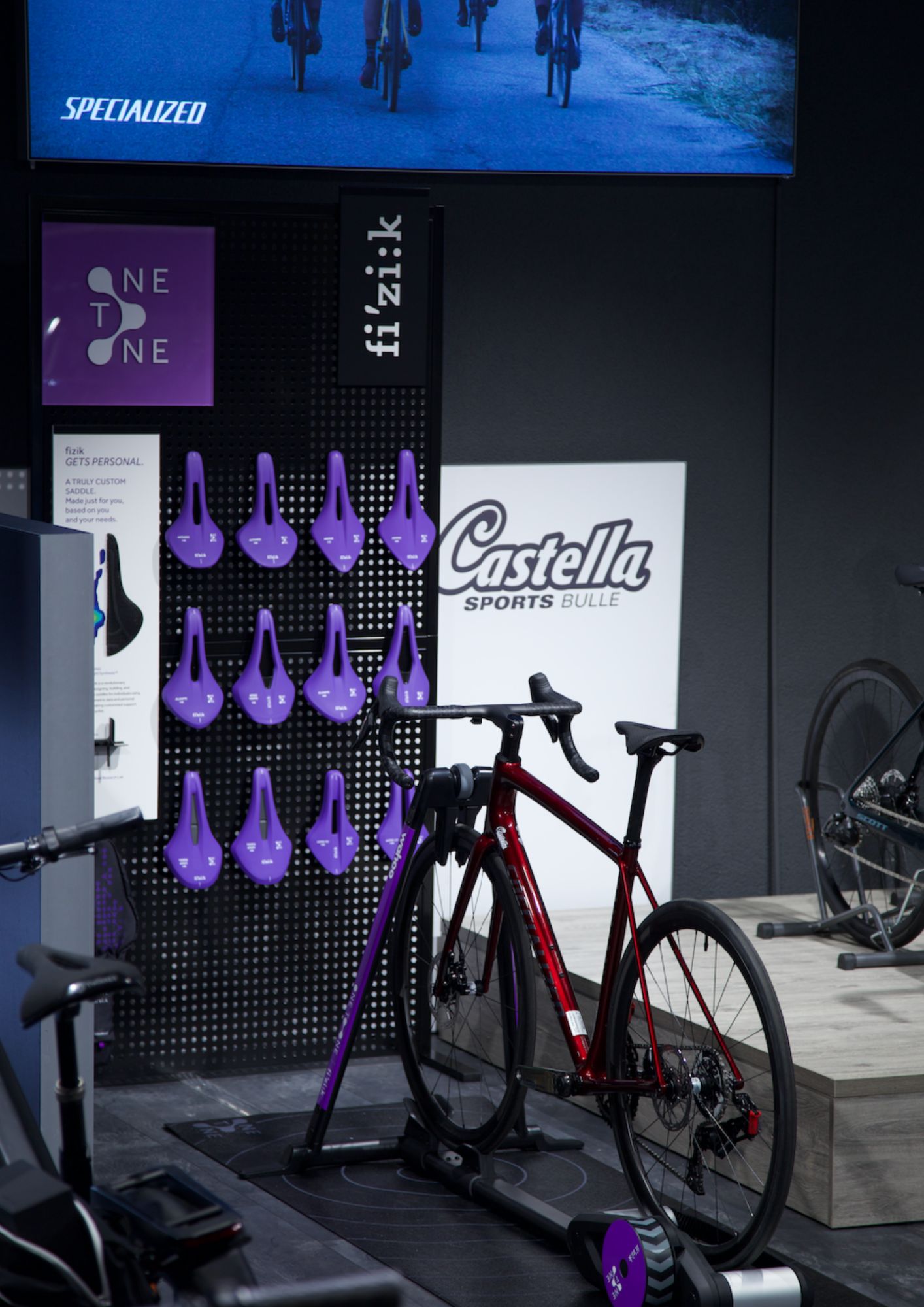 Système Fizik One-to-One de selle sur mesure chez Castella Sports
