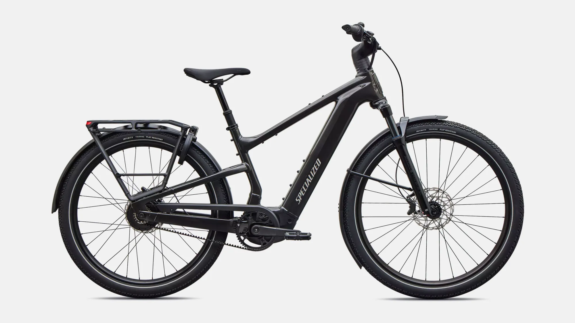 Specialized Turbo Vado noir, vélo électrique de ville et trekking avec porte-bagages et garde-boue, à tester à l'Oktober Vélo Fest à Bulle